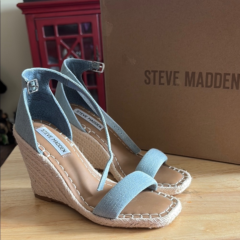 Steve Madden Blue Wedge Sandals